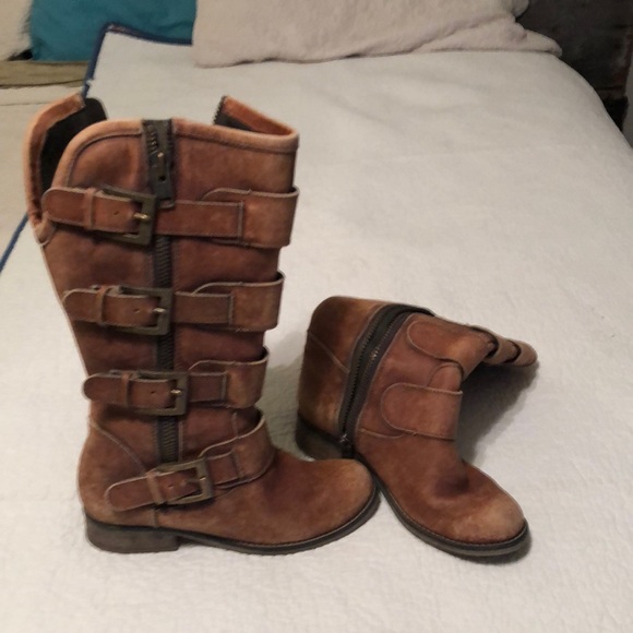 Corral Shoes - Corral women’s boots sz 8.5 distressed